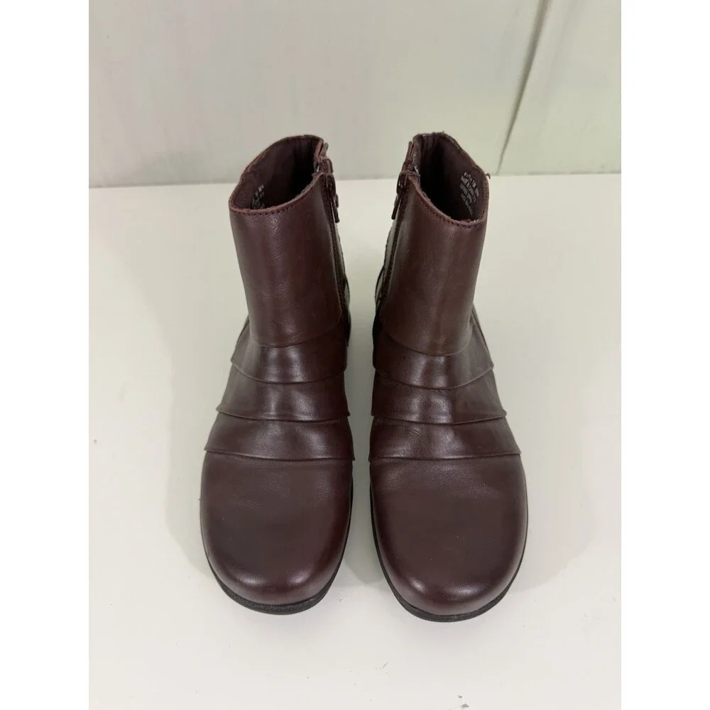 Clarks Artisan Christine Tilt Burgundy Leather Zip Ankle Booties Womens Size 7.5